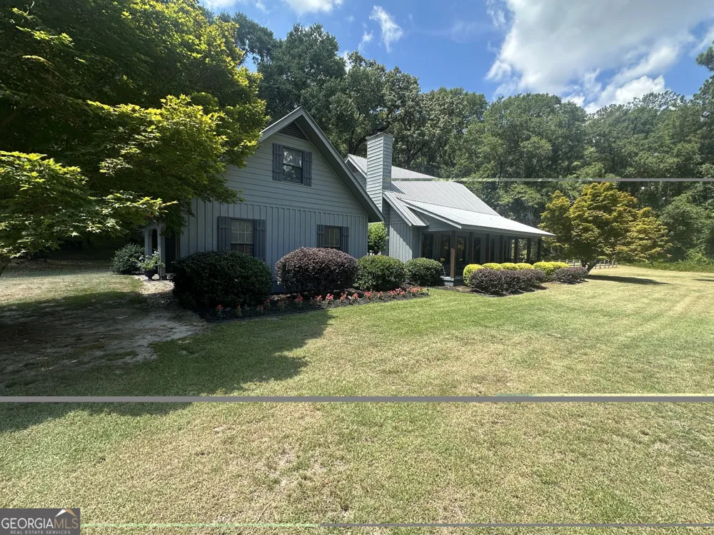 3852 Poor Robin RD Sylvania, GA 30467