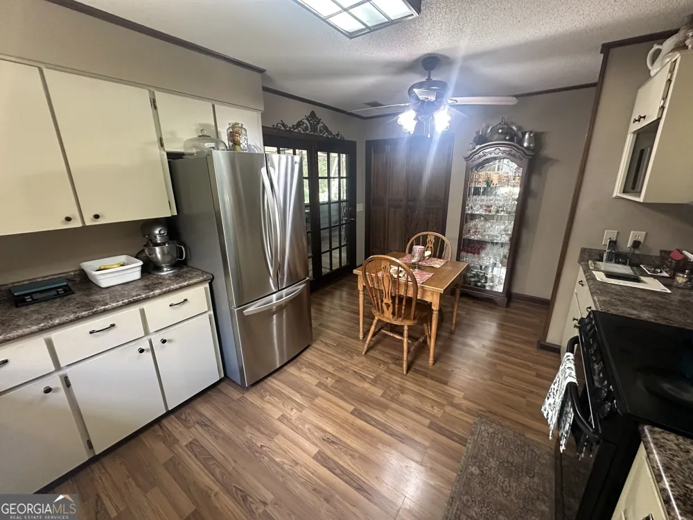 3852 Poor Robin RD Sylvania, GA 30467