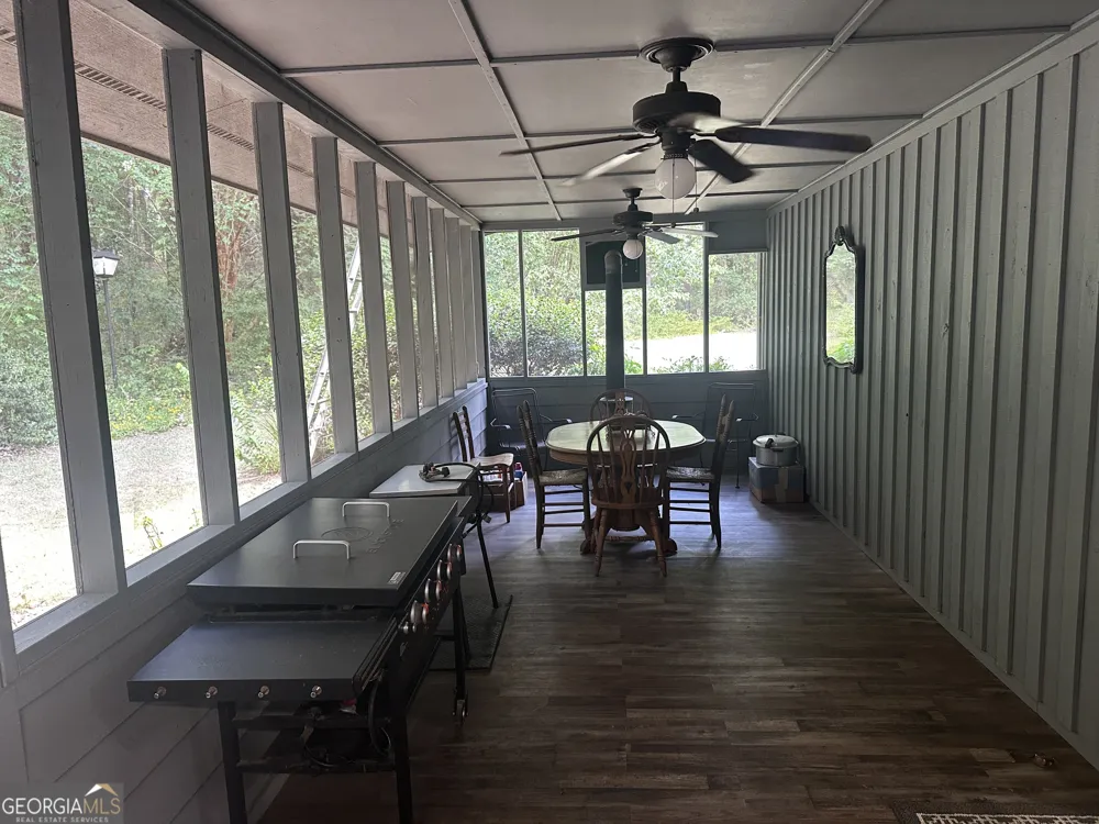 3852 Poor Robin RD Sylvania, GA 30467