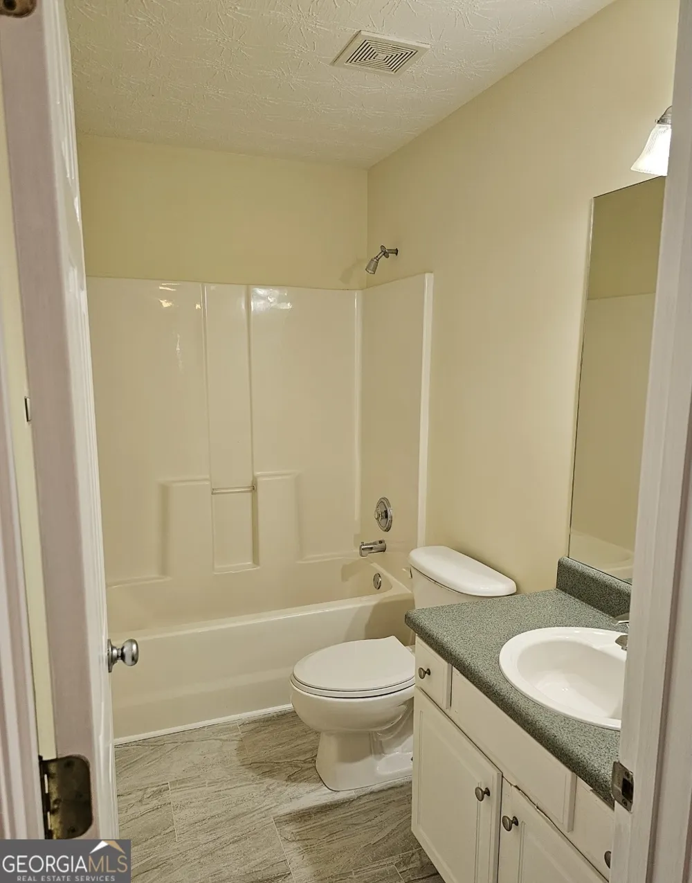 20 Academy CT Oxford, GA 30054