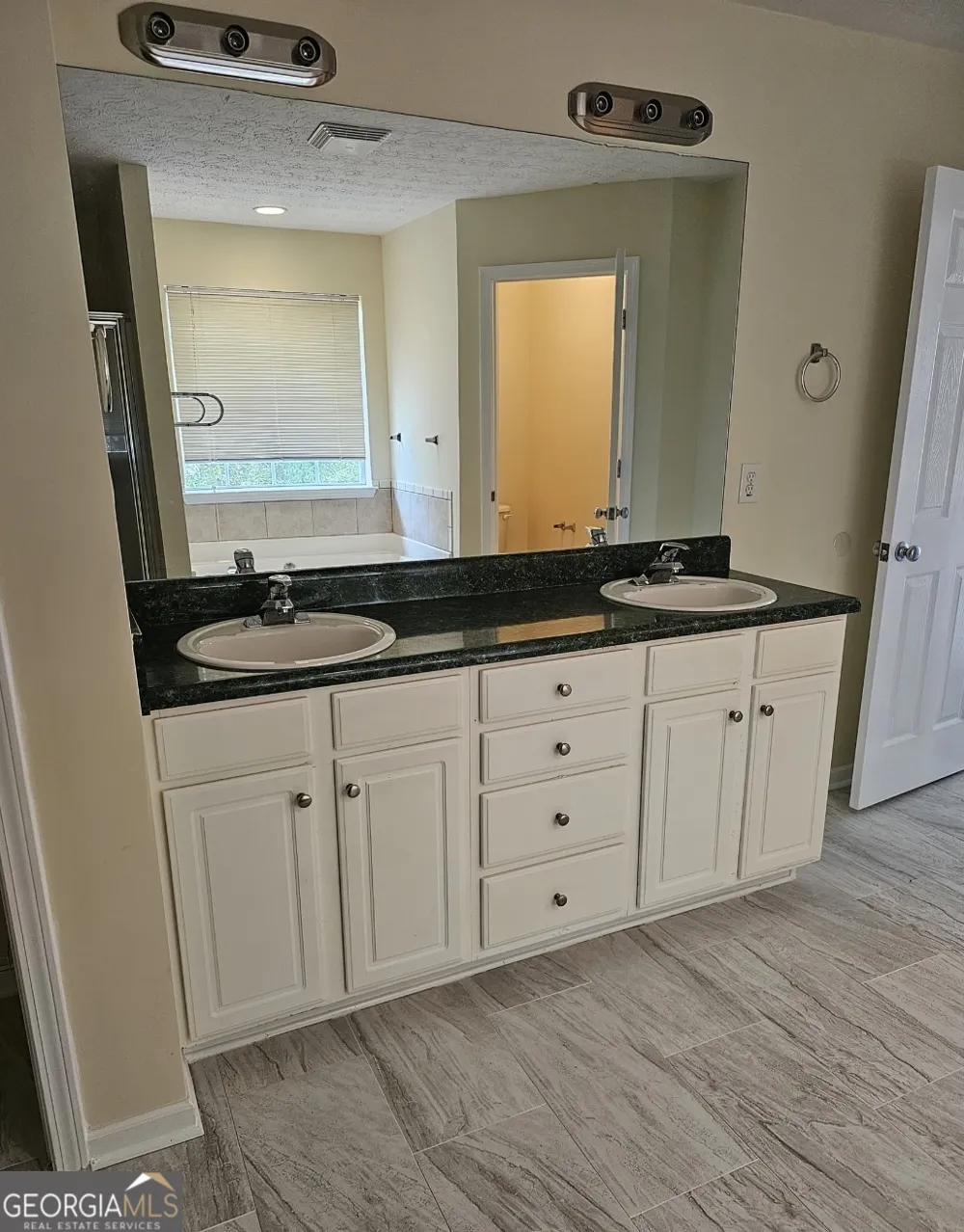 20 Academy CT Oxford, GA 30054