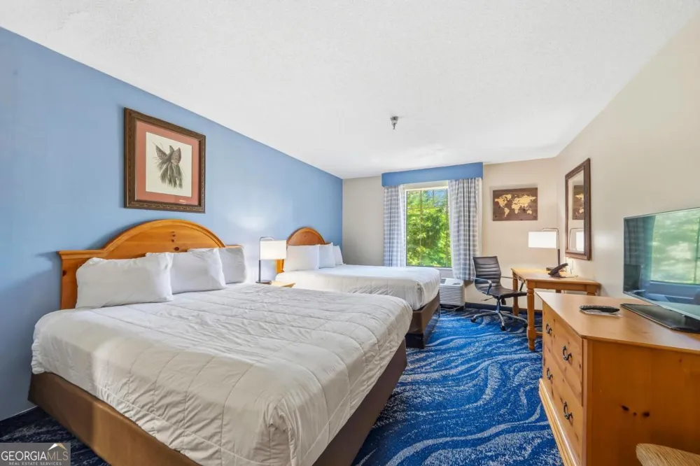 930 (UNIT 208) Lake Oconee PKWY Eatonton, GA 31024