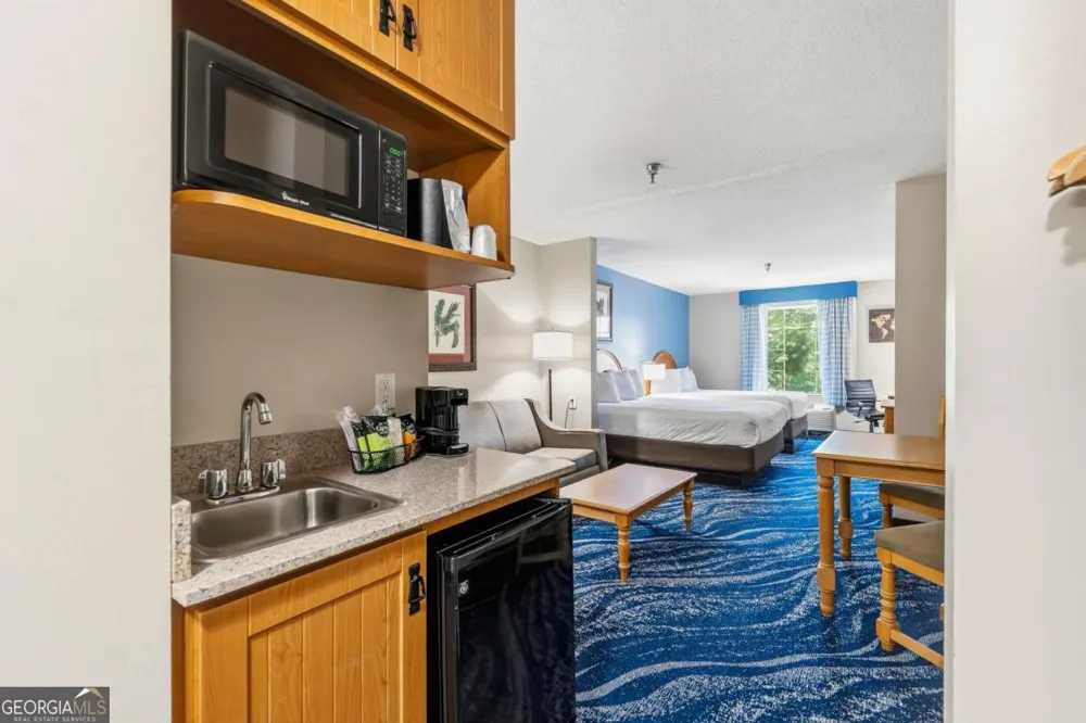 930 (UNIT 208) Lake Oconee PKWY Eatonton, GA 31024