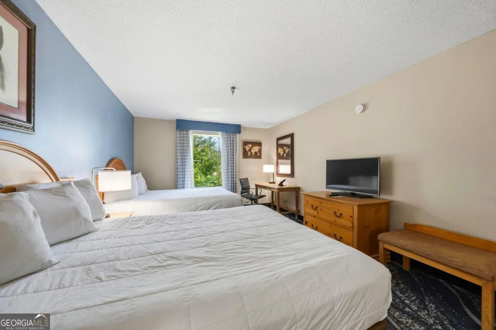 930 (UNIT 208) Lake Oconee PKWY Eatonton, GA 31024