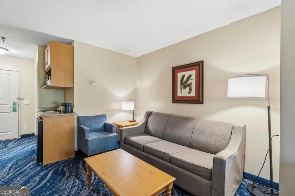 930 (UNIT 208) Lake Oconee PKWY Eatonton, GA 31024