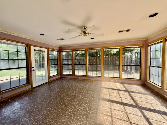 2411 Woodleaf Court Ardmore, OK 73401