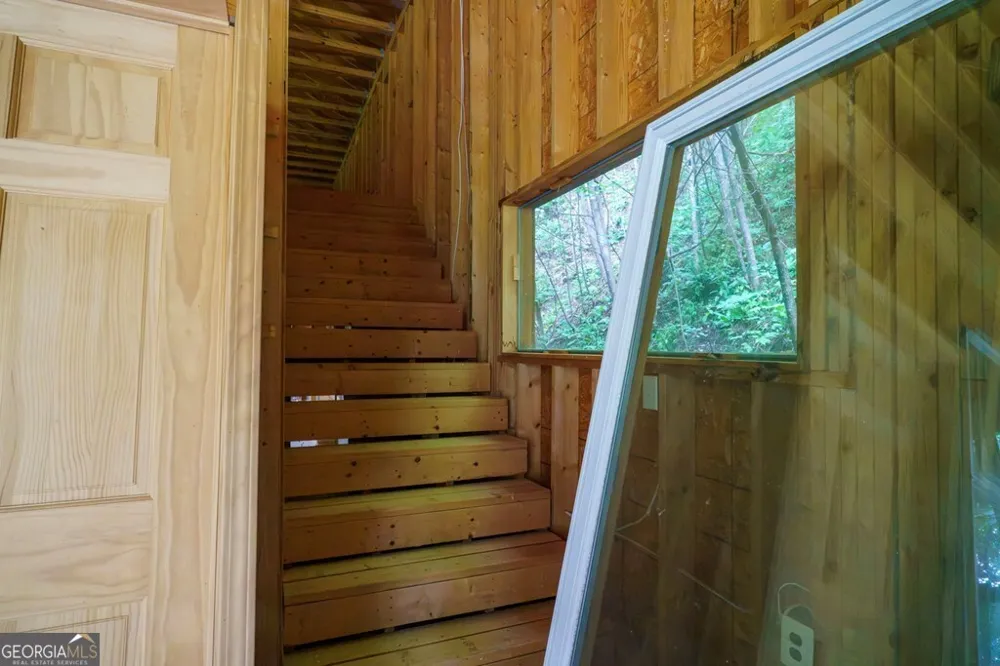 235 Rios DR Bryson City, NC 28713