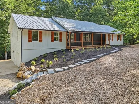 627 Ammons DR