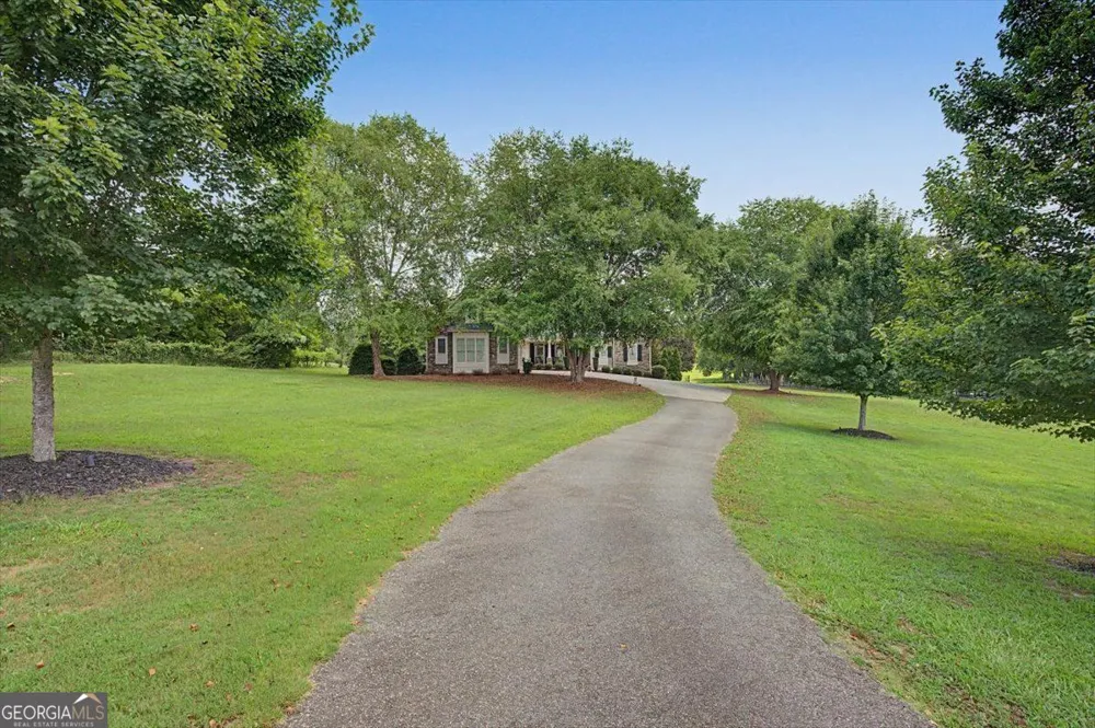 1334 Euharlee RD Euharlee, GA 30120