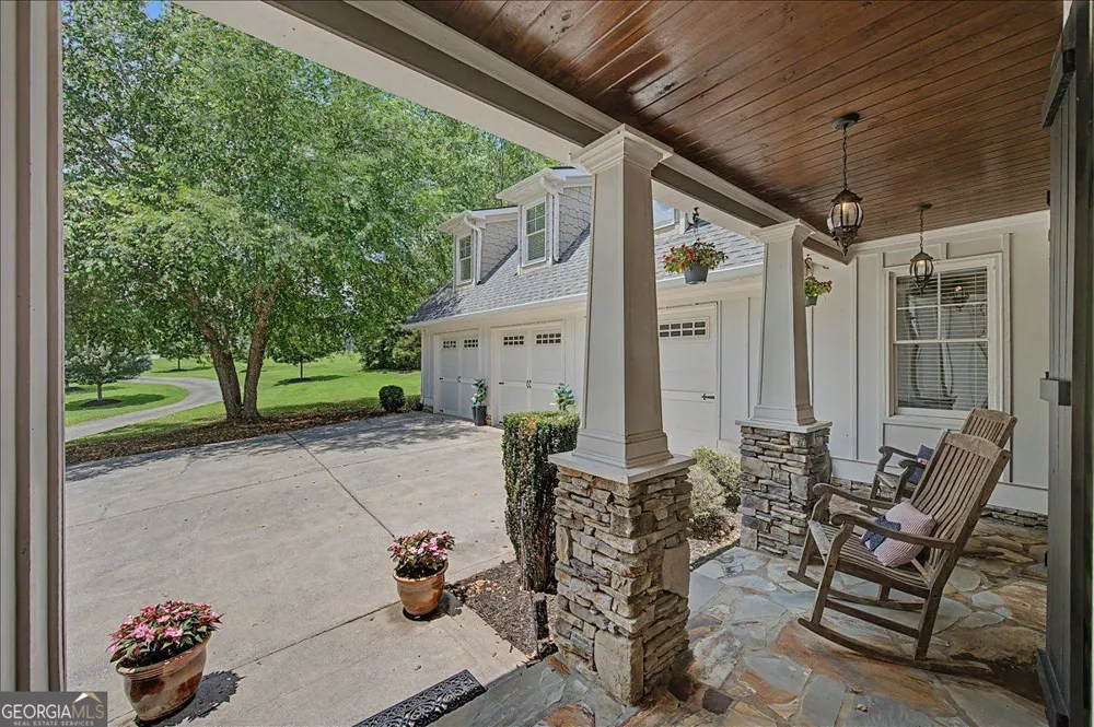 1334 Euharlee RD Euharlee, GA 30120