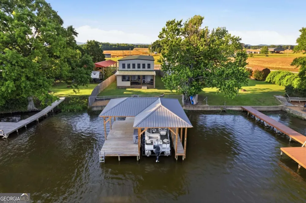 165 County Road 783 Centre, AL 35960