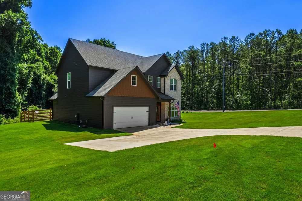 24 Plantation Oaks DR Rockmart, GA 30153