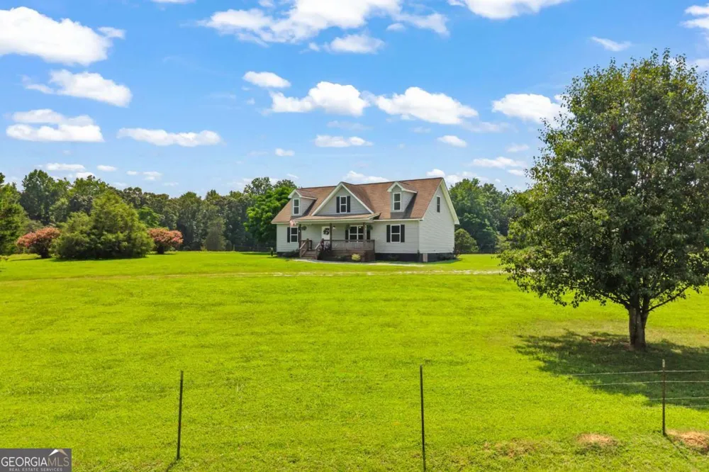 1718 Ed Bennett RD Nicholson, GA 30565