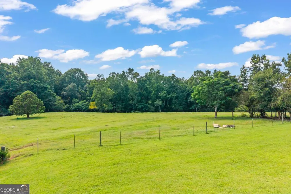 1718 Ed Bennett RD Nicholson, GA 30565