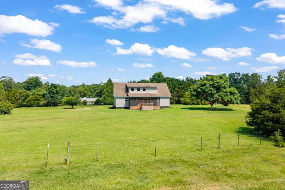 1718 Ed Bennett RD Nicholson, GA 30565