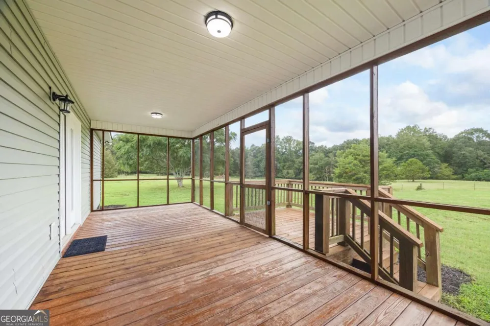 1718 Ed Bennett RD Nicholson, GA 30565