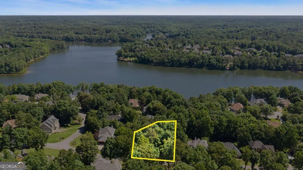 810 Southern Shore DR Peachtree City, GA 30269