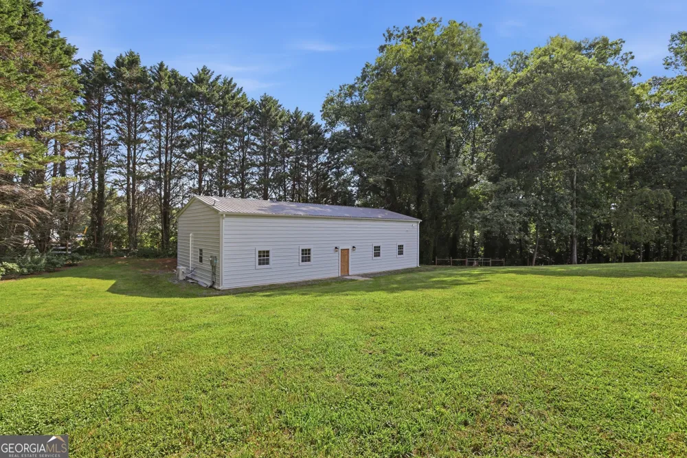 527 N Mize RD Mount Airy, GA 30563