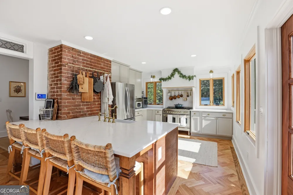 527 N Mize RD Mount Airy, GA 30563
