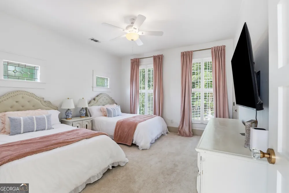 527 N Mize RD Mount Airy, GA 30563