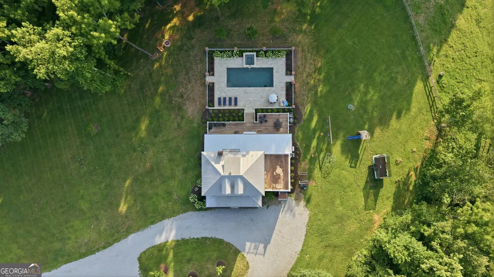 527 N Mize RD Mount Airy, GA 30563