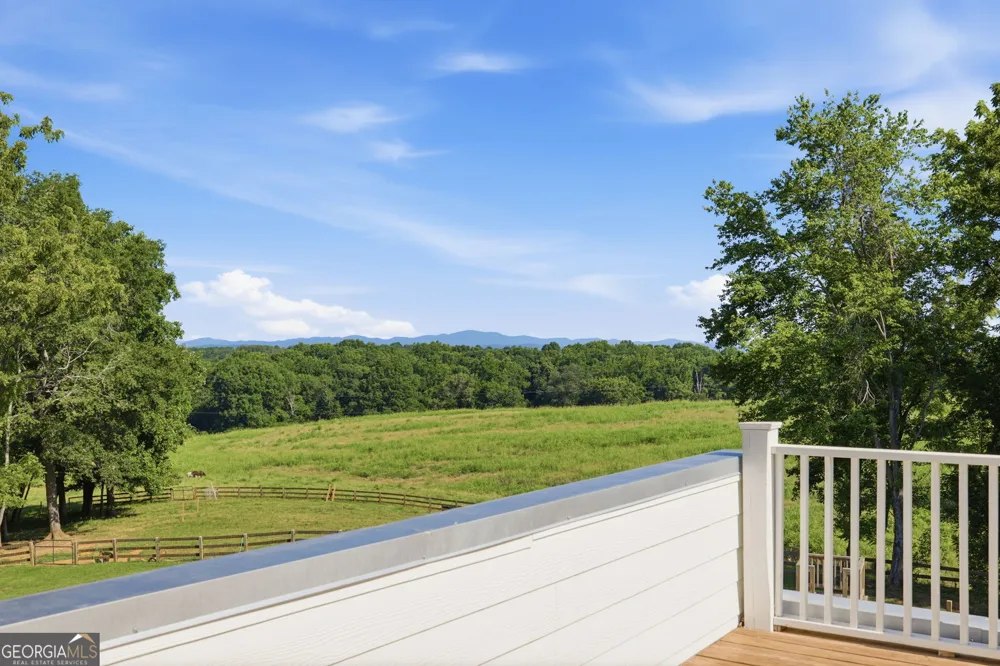 527 N Mize RD Mount Airy, GA 30563