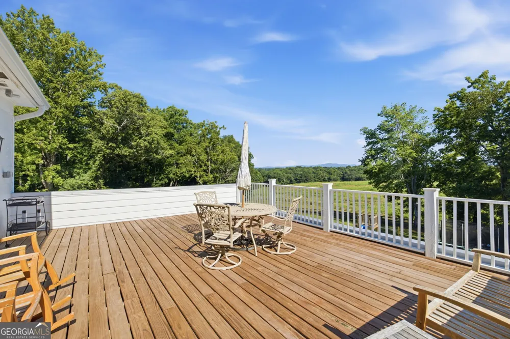 527 N Mize RD Mount Airy, GA 30563