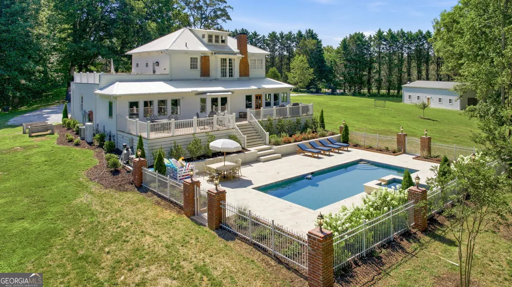 527 N Mize RD Mount Airy, GA 30563
