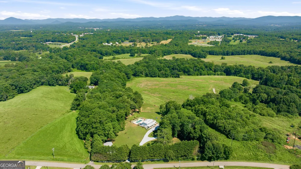 527 N Mize RD Mount Airy, GA 30563