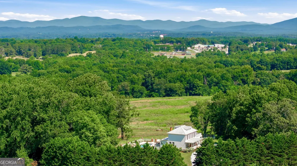 527 N Mize RD Mount Airy, GA 30563