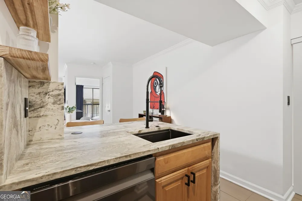 795 Hammond DR Sandy Springs, GA 30328