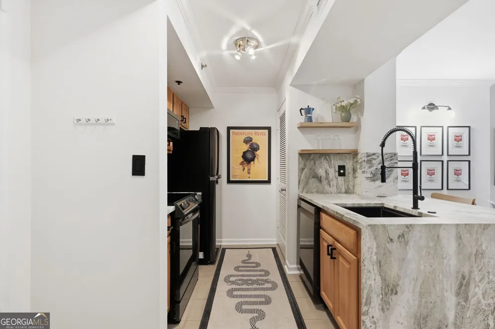 795 Hammond DR Sandy Springs, GA 30328