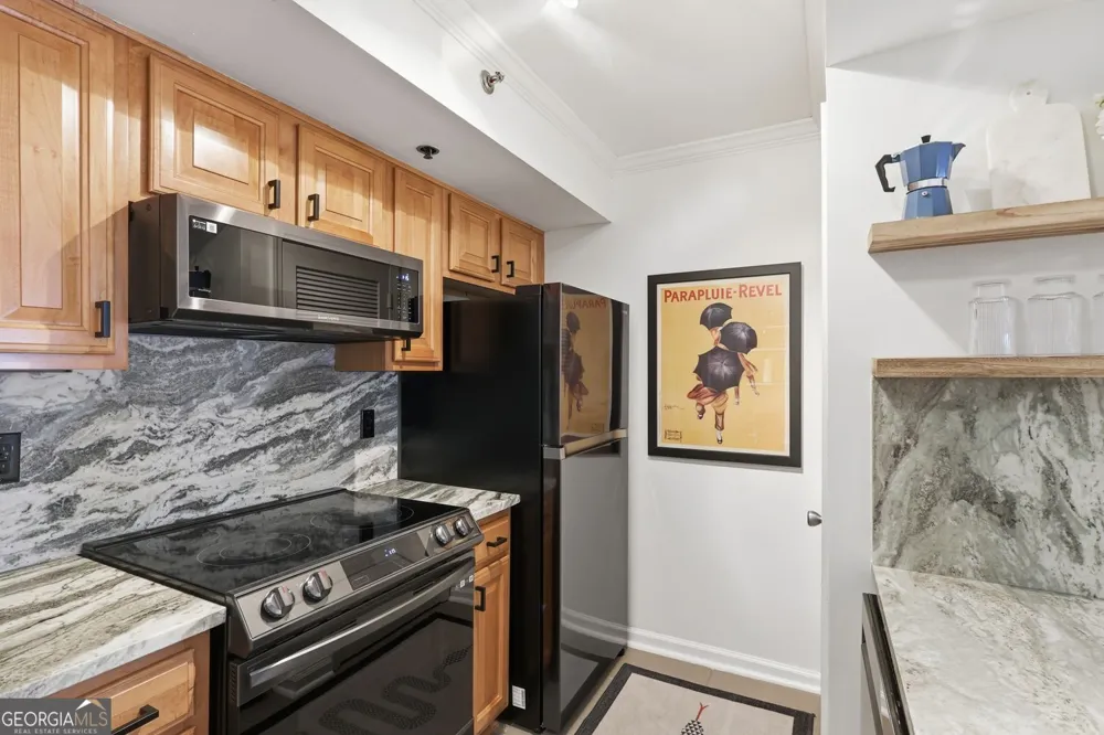 795 Hammond DR Sandy Springs, GA 30328