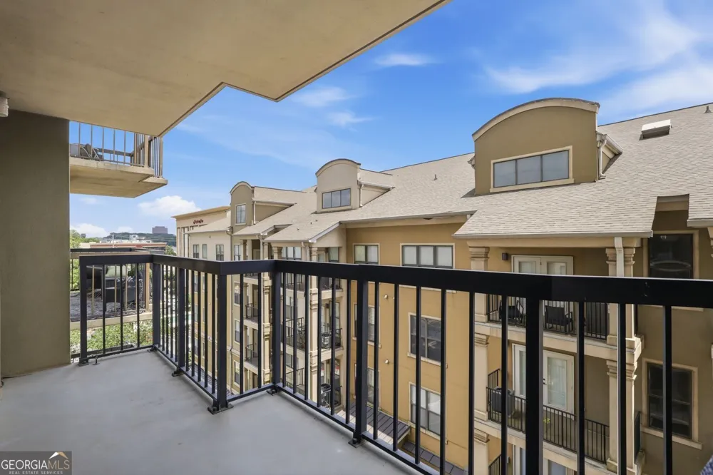 795 Hammond DR Sandy Springs, GA 30328