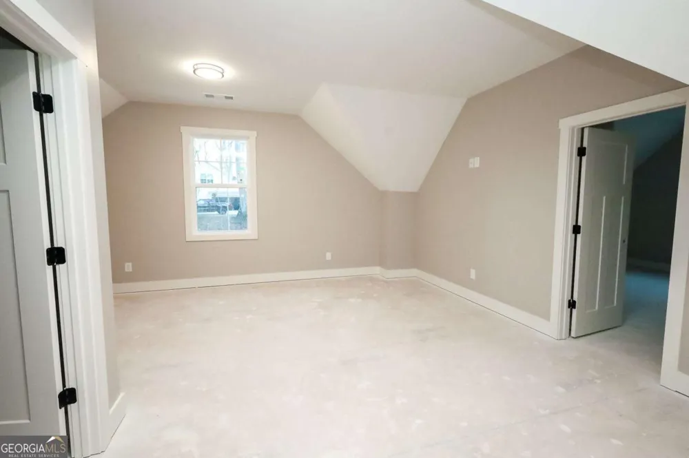38 Puckett Station DR Moreland, GA 30259