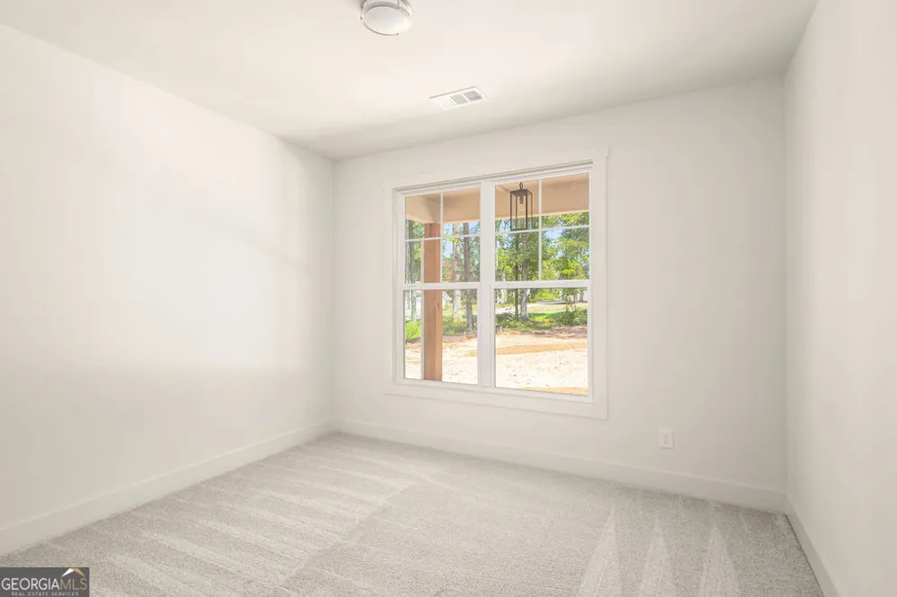 38 Puckett Station DR Moreland, GA 30259