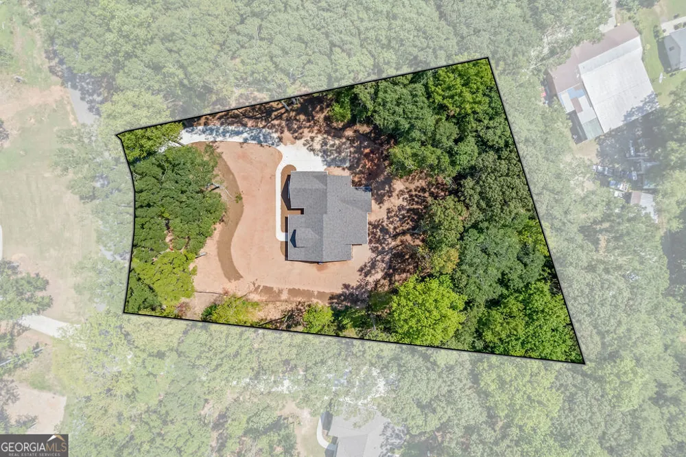38 Puckett Station DR Moreland, GA 30259