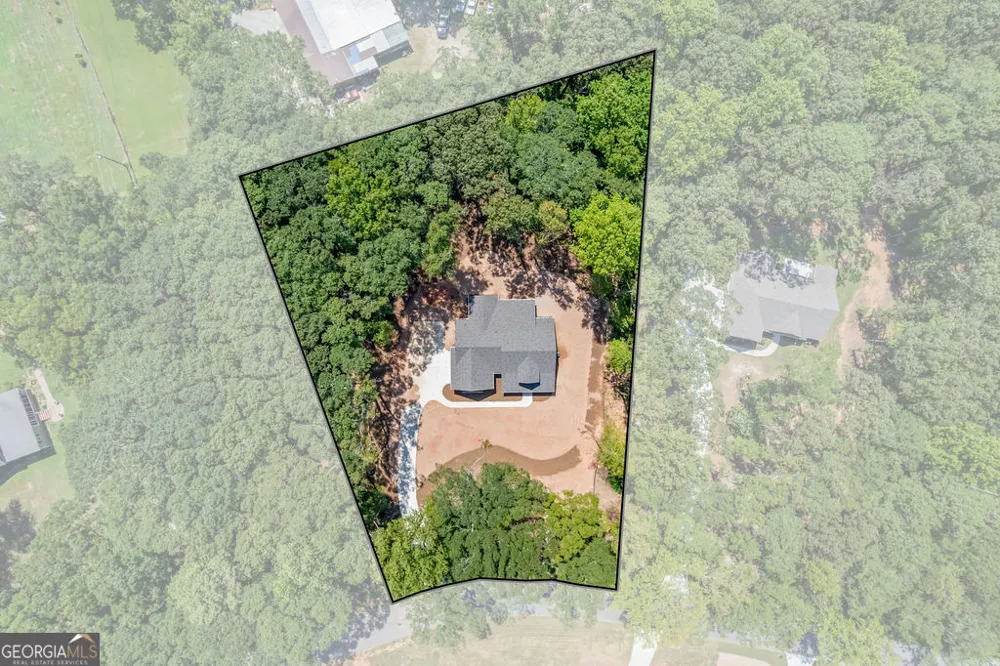 38 Puckett Station DR Moreland, GA 30259