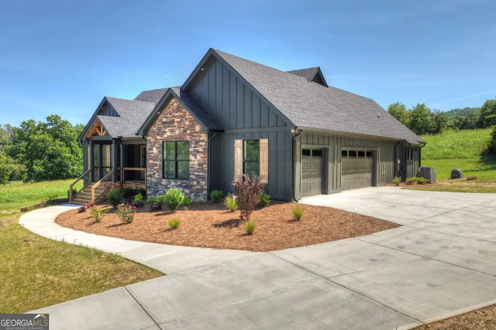 2490 New Hope RD Morganton, GA 30560