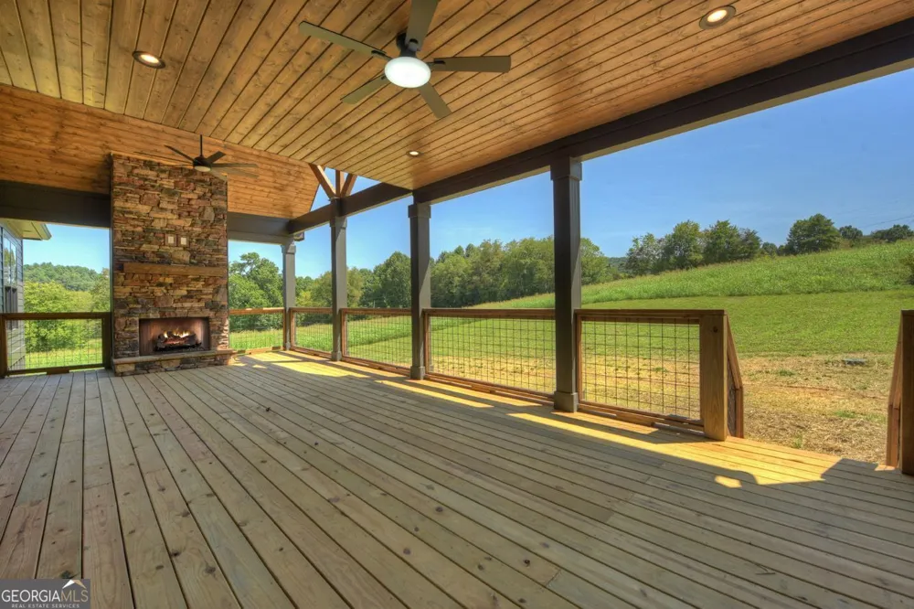 2490 New Hope RD Morganton, GA 30560