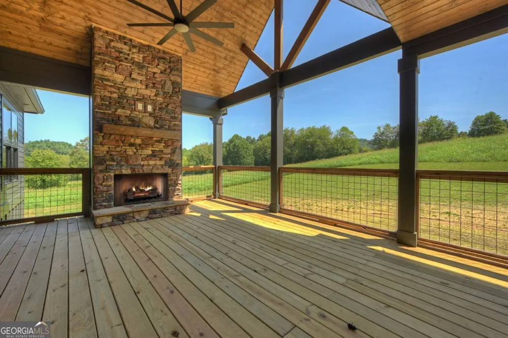 2490 New Hope RD Morganton, GA 30560