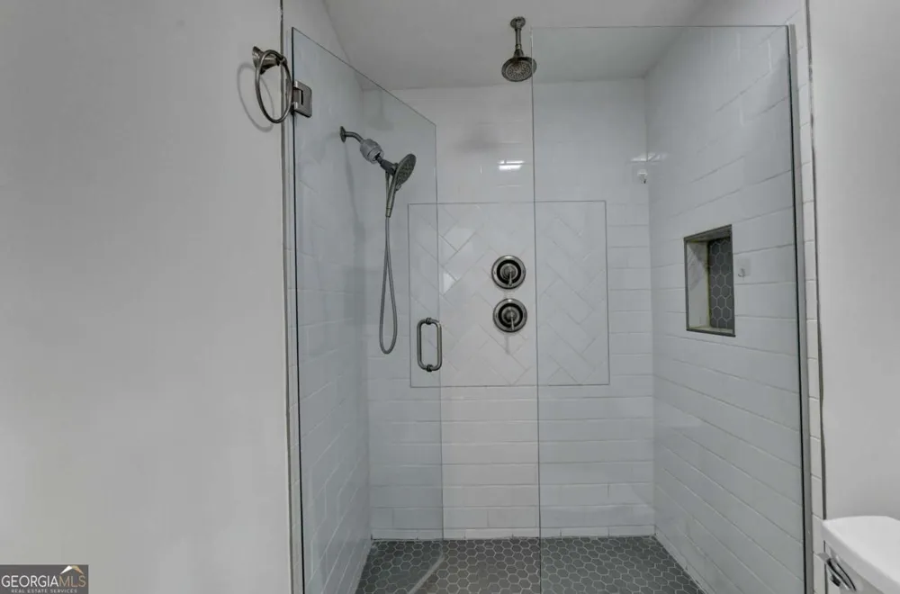 1006 Camden CT Atlanta, GA 30327