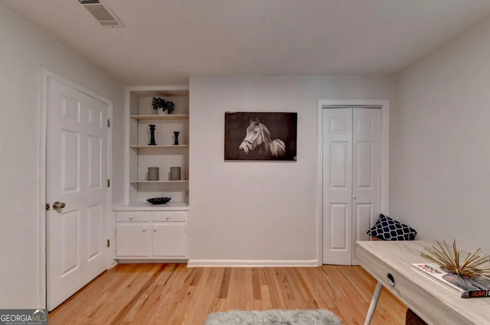 1006 Camden CT Atlanta, GA 30327