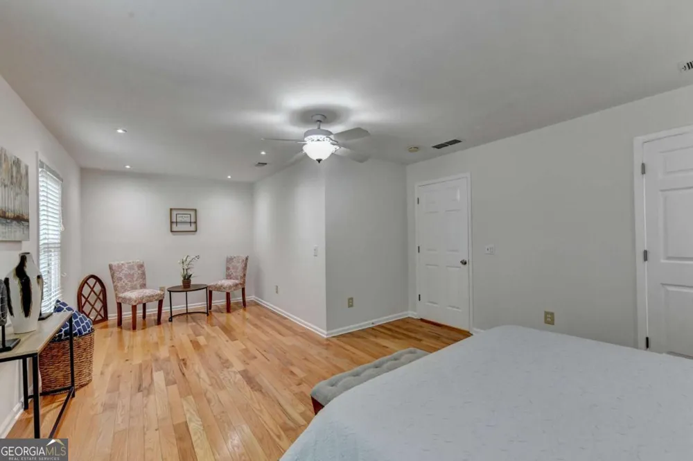 1006 Camden CT Atlanta, GA 30327