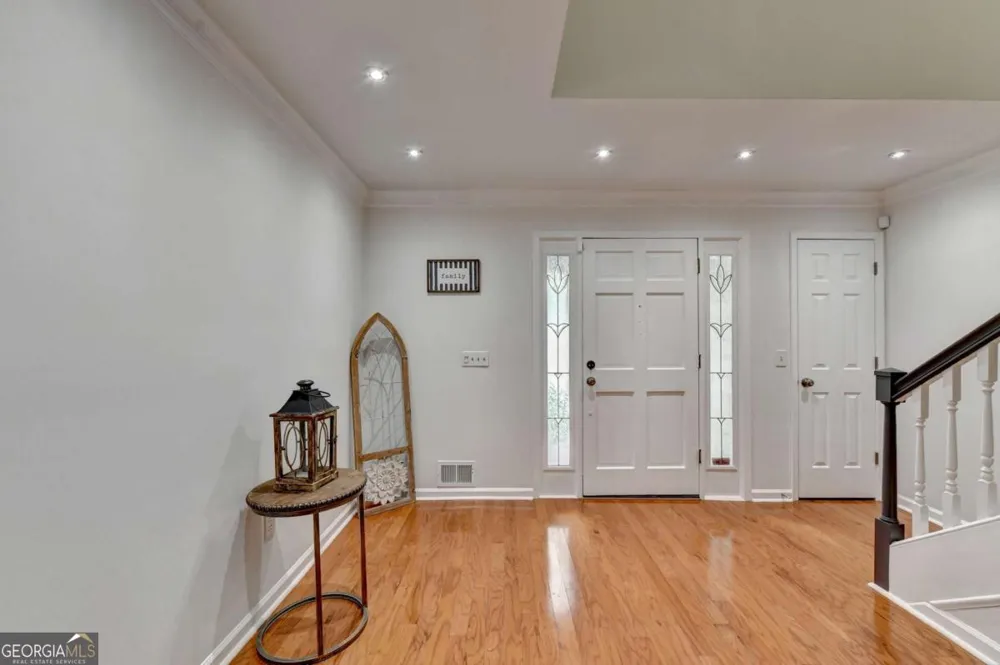 1006 Camden CT Atlanta, GA 30327