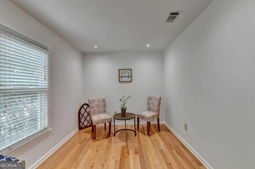1006 Camden CT Atlanta, GA 30327