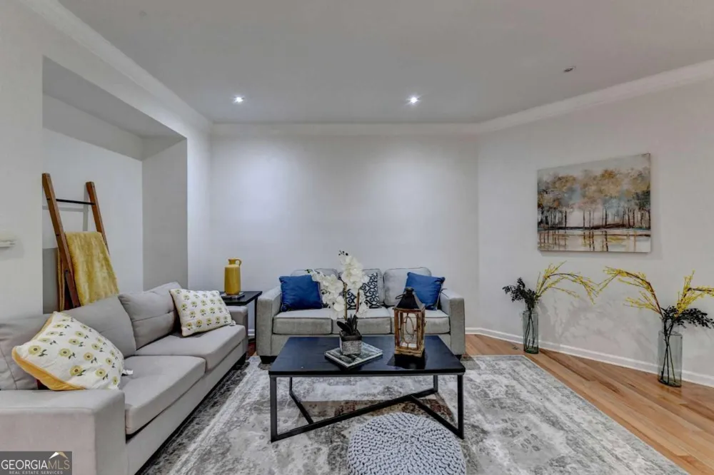 1006 Camden CT Atlanta, GA 30327
