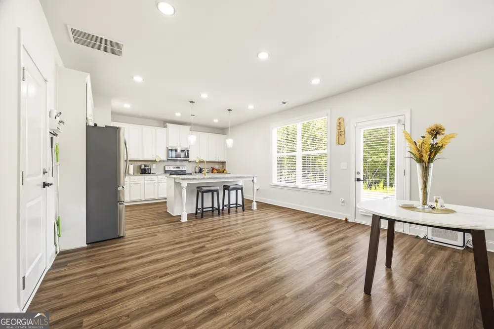 437 Lawson DR Mansfield, GA 30055