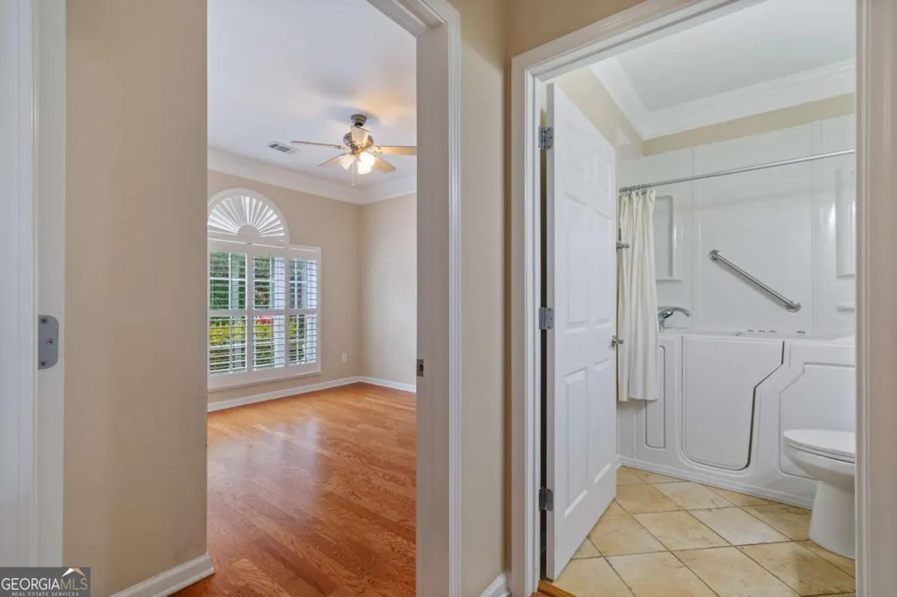 129 Holiday RD Buford, GA 30518