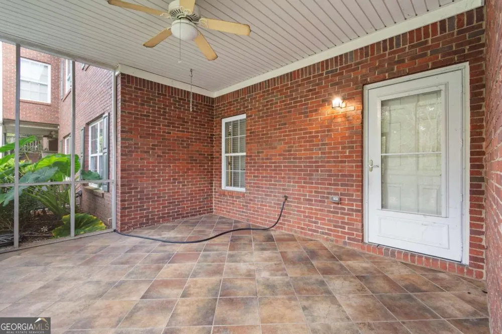 129 Holiday RD Buford, GA 30518